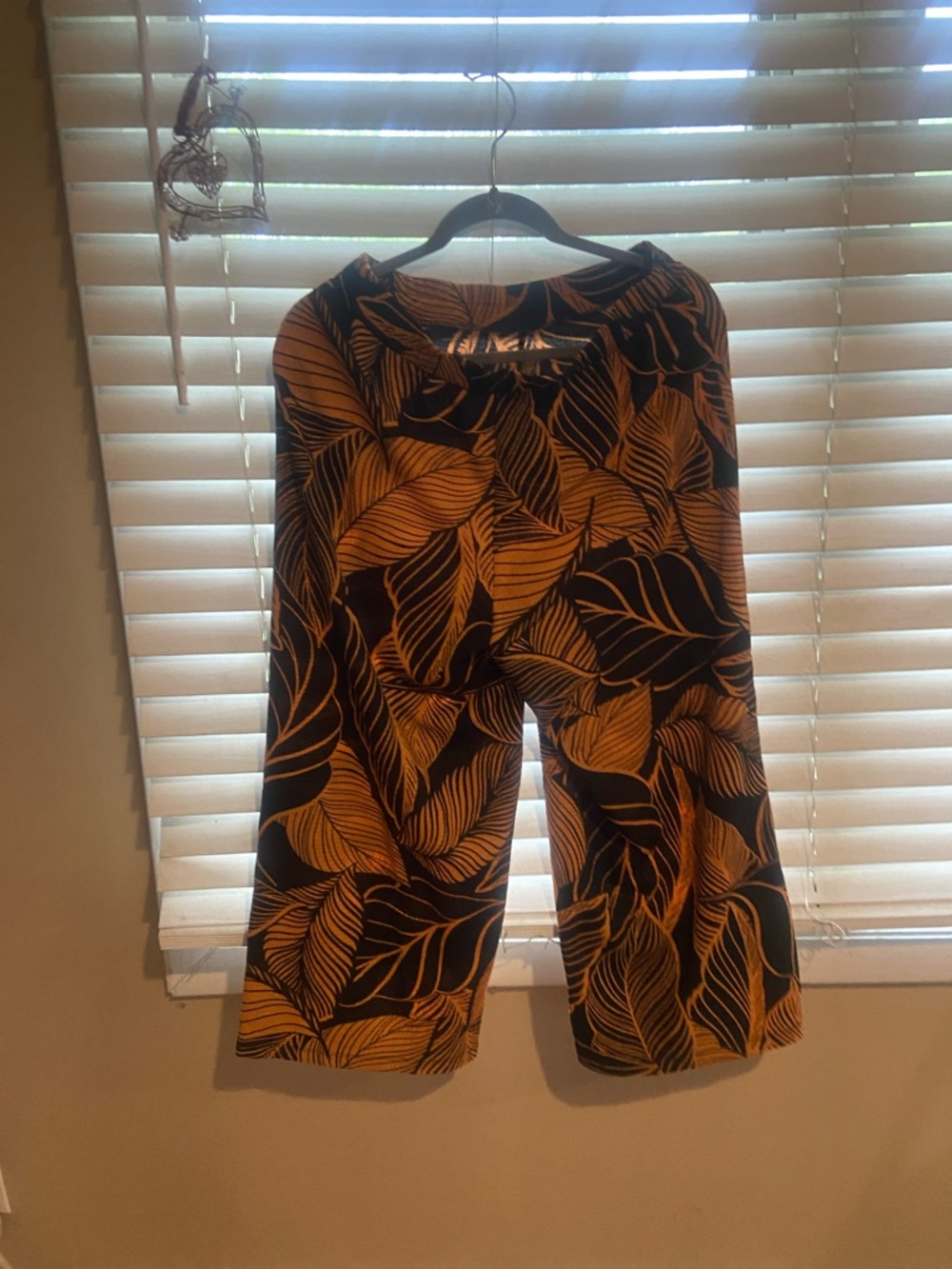 Susan Graver Black and Mustard Leaf-Print Wide-Leg Pants
